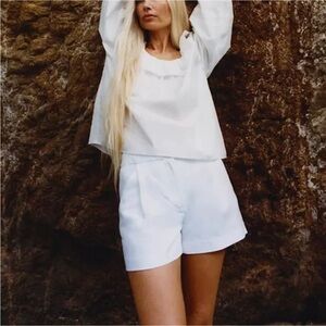 Aritzia Wilfred Linen White Shorts